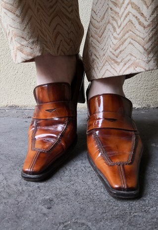 VINTAGE 80'S BROWN SHINY LEATHER SHOES