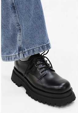 Chunky sole boots Edgy high fashion square toe shoes black