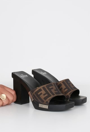 VINTAGE FENDI ZUCCA HEELS