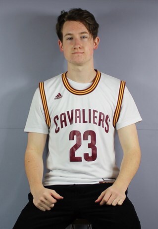 VINTAGE ADIDAS CAVALIERS JERSEY IN WHITE WITH EMBROIDERED LO