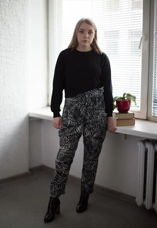 VINTAGE 90'S BLACK/WHITE PATTERNED HAREM STYLE TROUSERS