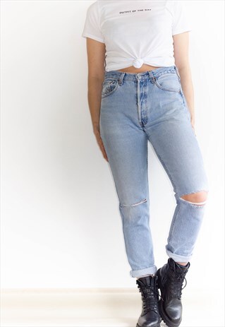 VINTAGE 90'S STONEWASH DISTRESSED 501 LIGHT BLUE JEANS