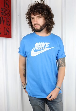 VINTAGE NIKE OVERSIZED T SHIRT