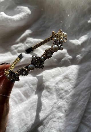 GOLD AND FAUX PEARL HEADBAND CROWN