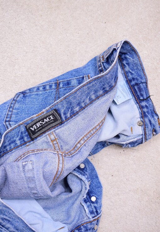 garment image