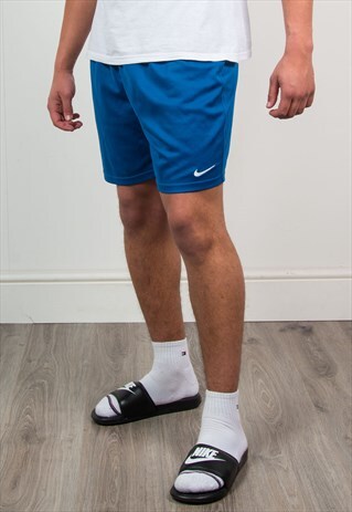 NIKE SPORTS SHORTS
