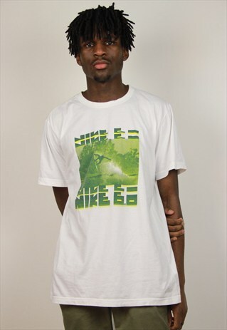 VINTAGE NIKE TSHIRT