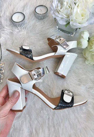 WHITE PATENT FAUX LEATHER HEELED SANDALS