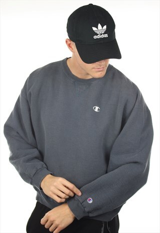 VINTAGE CHAMPION USA SMALL LOGO SWEATSHIRT JUMPER