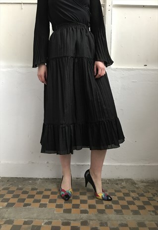 VINTAGE 80' UNIQUE BEAUTIFUL LACE BLACK MIDI SKIRT