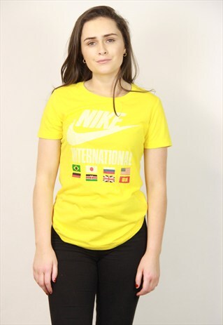 VINTAGE NIKE TSHIRT