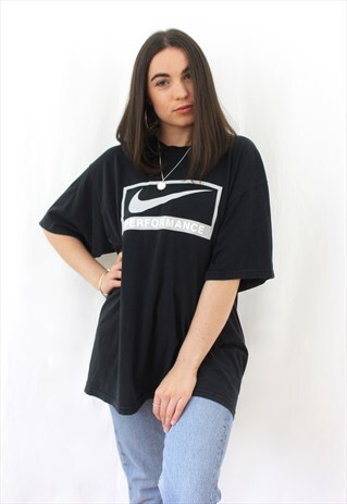 90'S RETRO BLACK SPELL-OUT T-SHIRT