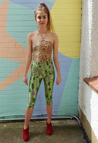GREEN CROPPED LEGGINGS WITH BLACK & PURPLE PRINT