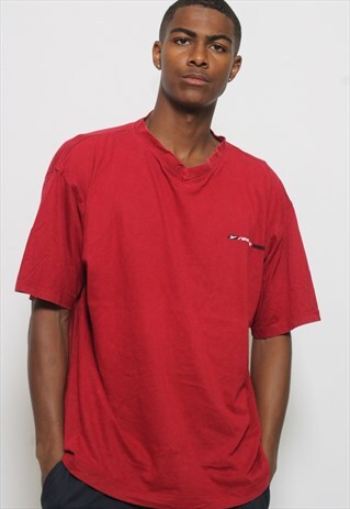 VINTAGE REEBOK T-SHIRT