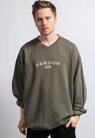 VINTAGE REEBOK SWEATSHIRT