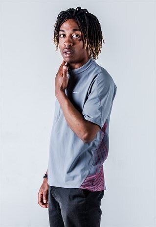 VINTAGE Y2K NIKE 1/4 ZIP T-SHIRT IN GREY AND RED