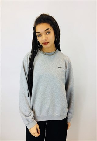 NIKE EMBROIDERED SWOOSH SWEATSHIRT