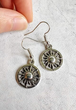 MINI CELESTIAL SUN EARRINGS SILVER