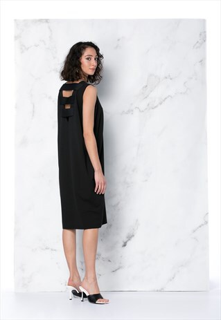 BLACK BACKLESS MIDI OVERSIZED DRESS