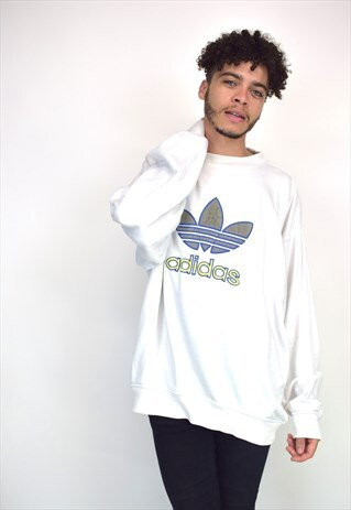 VINTAGE 90'S ADIDAS SWEATSHIRT
