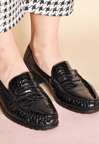 90S PATENT LEATHER SHOES