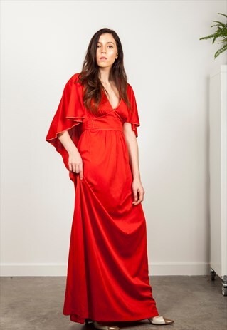 VINTAGE 1970S 'EXCLUSIVE TO TRUWORTHS' RED MAXI DRESS