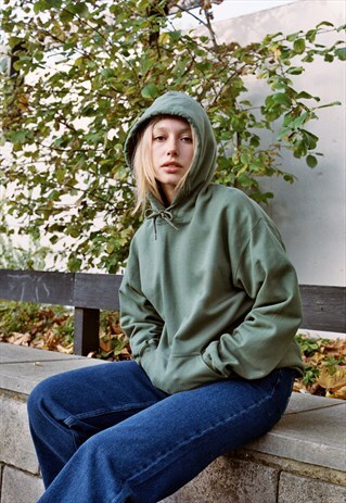 MILITARY GREEN HEAVYWEIGHT HOODIE WITH WOVEN LABEL DETAILS