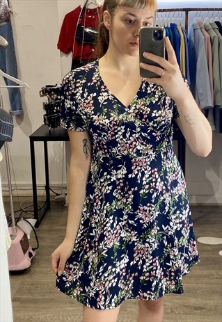 VINTAGE INSPIRED DRESS WITH FLORAL PRINT IN NAVY BLUE