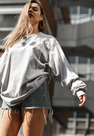 LONG SLEEVE SKATER T-SHIRT IN GREY WITH BACK PRINT.
