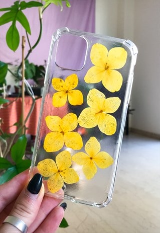 DRIED HYDRANGEAS PHONE CASE FOR THE IPHONE 11/ REAL FLOWERS