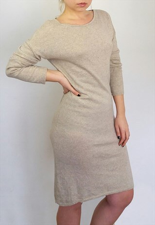 VINTAGE 90'S WOOL KNIT KNEE-LENGTH DRESS IN SOFT BEIGE
