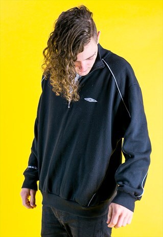 UMBRO HALF ZIP SWEATSHIRT