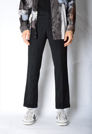 BLACK MINIMALIST WOOL PANTS