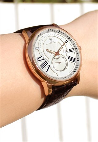 LARGE ROSE GOLD WATCH WITH DATE