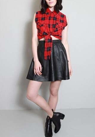 VINTAGE 1990'S BRIGHT RED AND NAVY CROPPED FLANNEL SHIRT