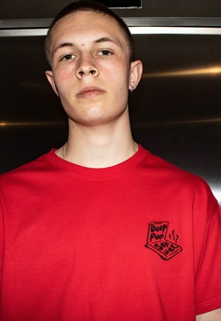 TSHIRT IN RED WITH EMBROIDERED DEEP PAN SEXUAL