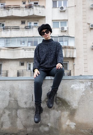 VINTAGE FAUX FUR BLACK CAP