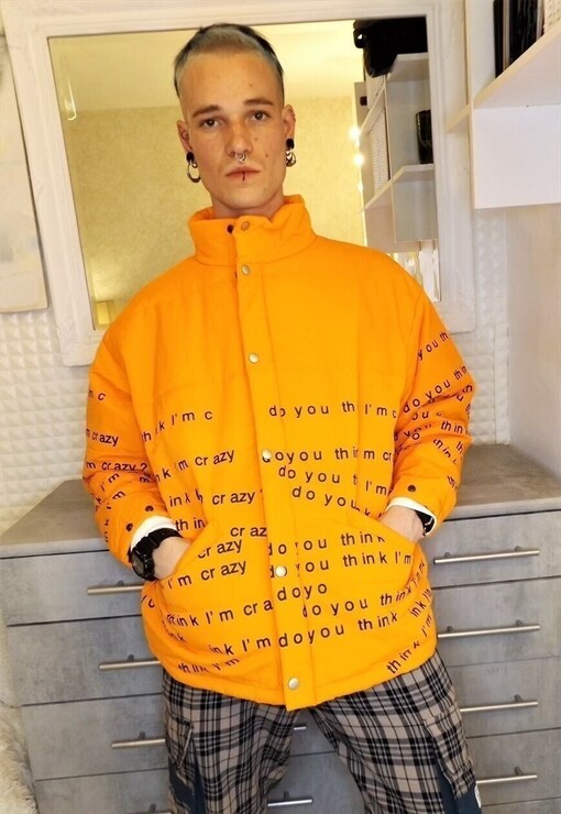 garment image