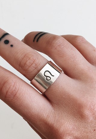 STERLING SILVER CHUNKY BAND RING WITH LEO STAR SIGN