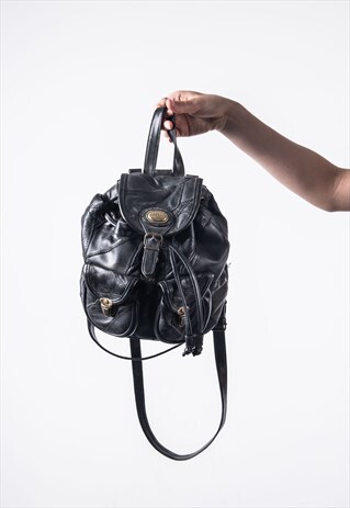 VINTAGE BLACK LEATHER RUCKSACK