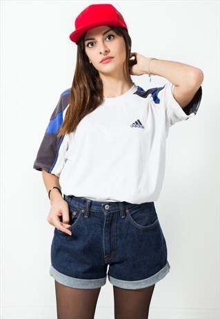 VINTAGE ADIDAS SPORT T-SHIRT / S5360