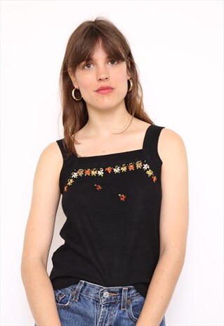VINTAGE 70S BLACK EMBROIDERED T-SHIRT TOP