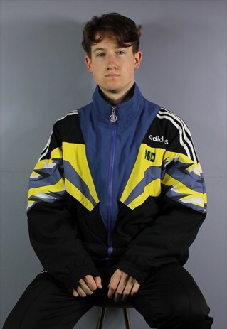 VINTAGE ADIDAS WINDBREAKER IN BLACK WITH EMBROIDERED LOGO AN