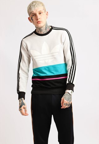 VINTAGE ADIDAS SWEATSHIRT