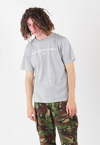 VINTAGE NIKE T-SHIRT