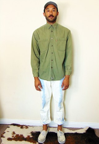 90S MINIMALIST SKATER GREEN RIVET BUTTON SHIRT MEDIUM