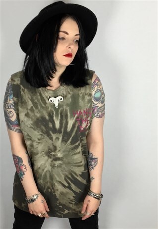 HANG THE DJ HAND PAINTED/TIE DYED T-SHIRT SIZE LARGE