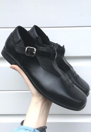 WOMENS VINTAGE TBAR BUCKLE UP SHOES PUMPS BLACK SANDALS