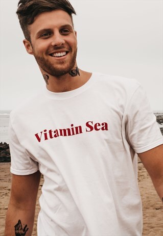 'VITAMIN SEA' MENS SLOGAN T-SHIRT IN WHITE