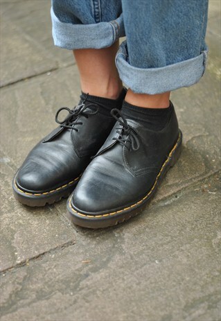 VINTAGE DR MARTENS SHOES UK 7 MADE IN ENGLAND
